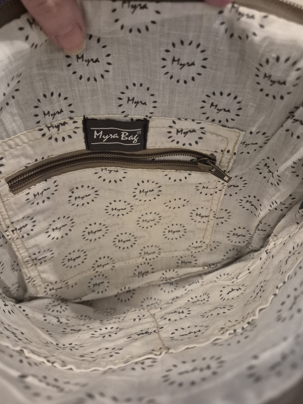 NWOT Myra Bag Black & White Hair-On Crossbody with Tooled Leather Fringe - Picture 3 of 6